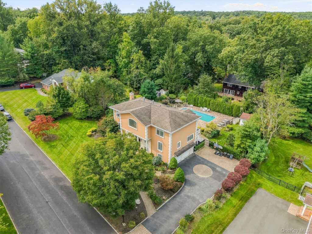 22 Beaumont Drive, New City, NY 10956 - Photo 2 of 48