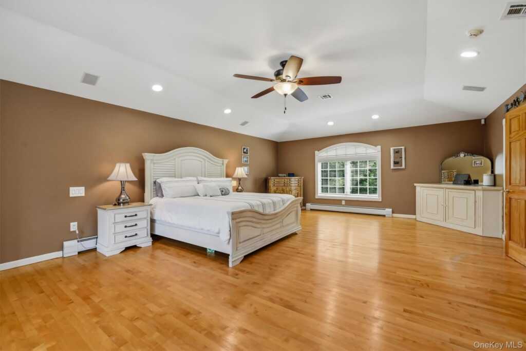 22 Beaumont Drive, New City, NY 10956 - Photo 24 of 48