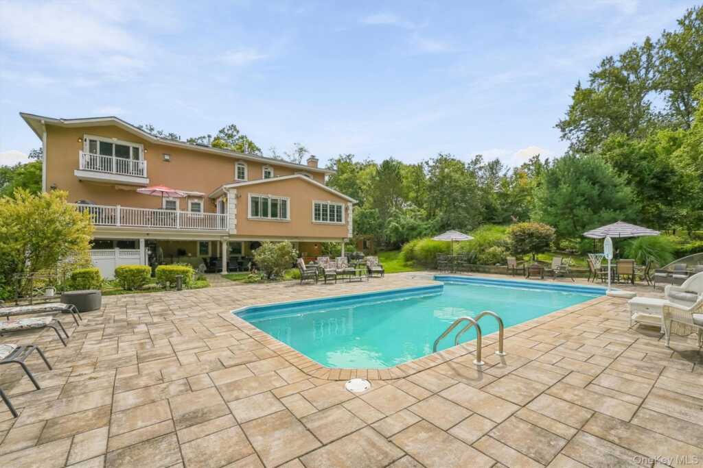 22 Beaumont Drive, New City, NY 10956 - Photo 41 of 48