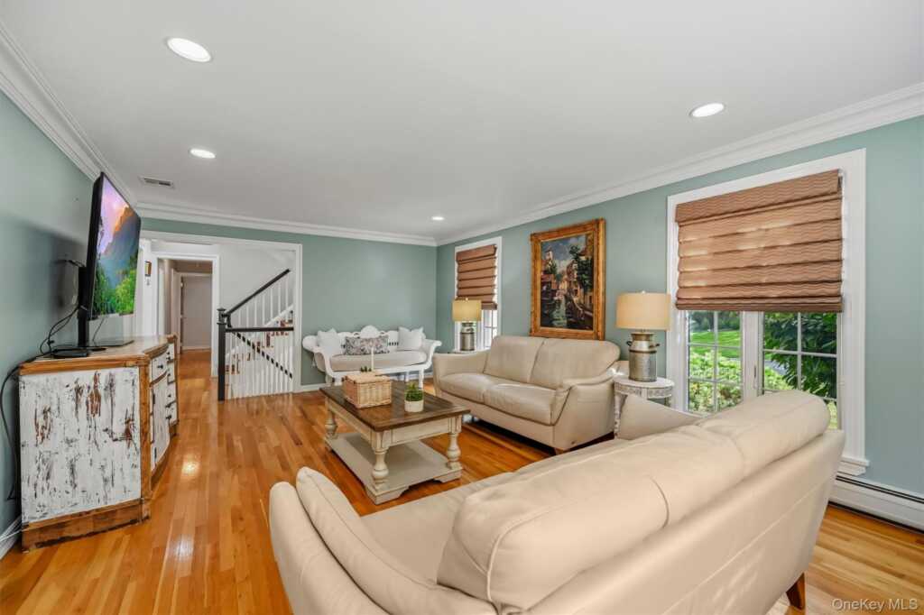 22 Beaumont Drive, New City, NY 10956 - Photo 8 of 48