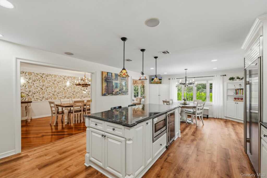 22 Beaumont Drive, New City, NY 10956 - Photo 9 of 48