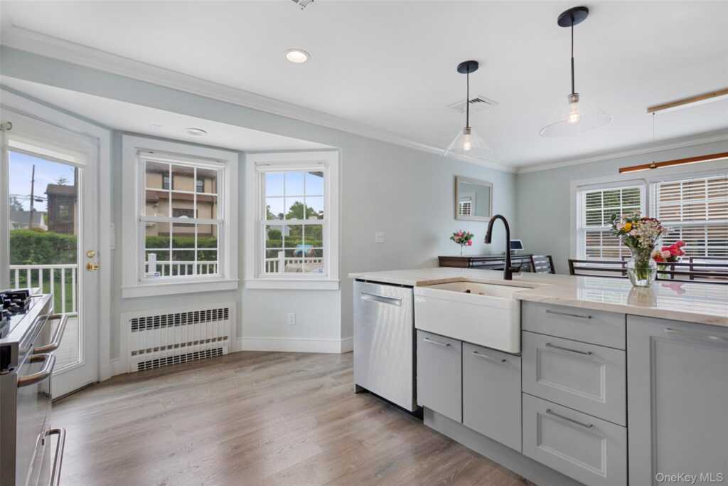 417 King Street, Rye, NY 10573 - Photo 7 of 24