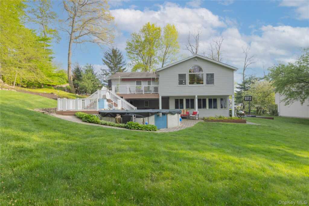 5 Nickolaus Lane, Nanuet, NY 10954 - Photo 5 of 30