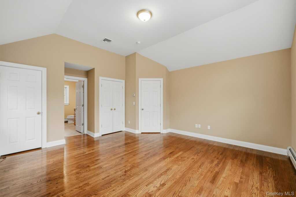 118 Ridge Road, Valley Cottage, NY 10989 - Photo 27 of 41