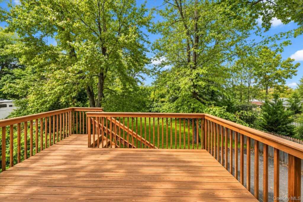 118 Ridge Road, Valley Cottage, NY 10989 - Photo 40 of 41