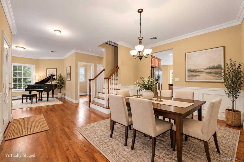 118 Ridge Road, Valley Cottage, NY 10989 - Photo 6 of 41
