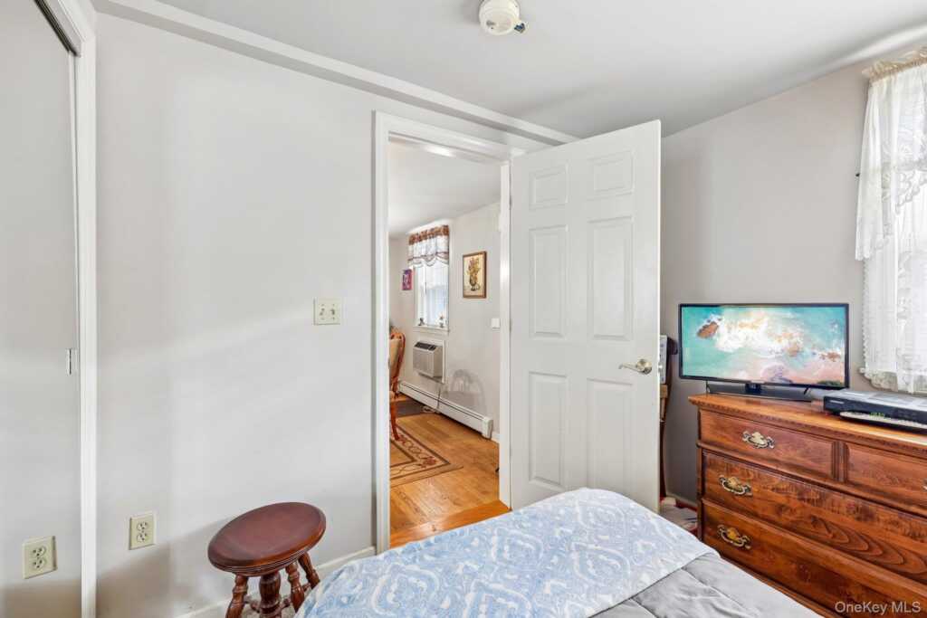 10 4th Street, New Rochelle, NY 10801 - Photo 15 of 24