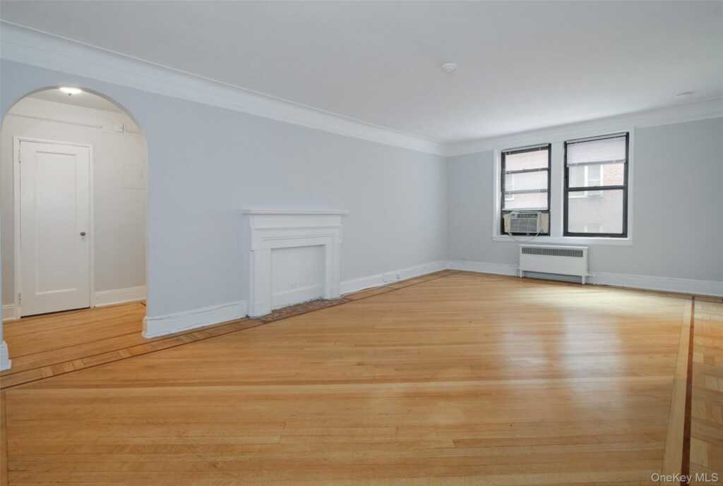 1 Broad Parkway, Unit #4L, White Plains, NY 10601 - Photo 7 of 22