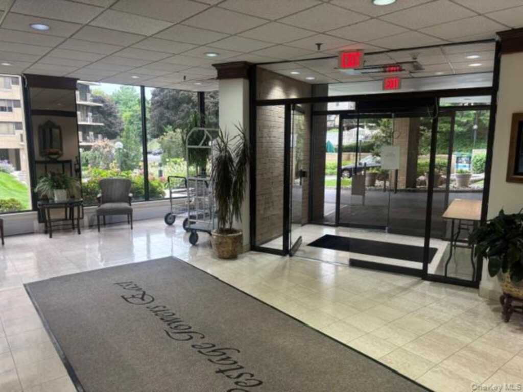 25 Rockledge Avenue, Unit #517, White Plains, NY 10601 - Photo 2 of 30
