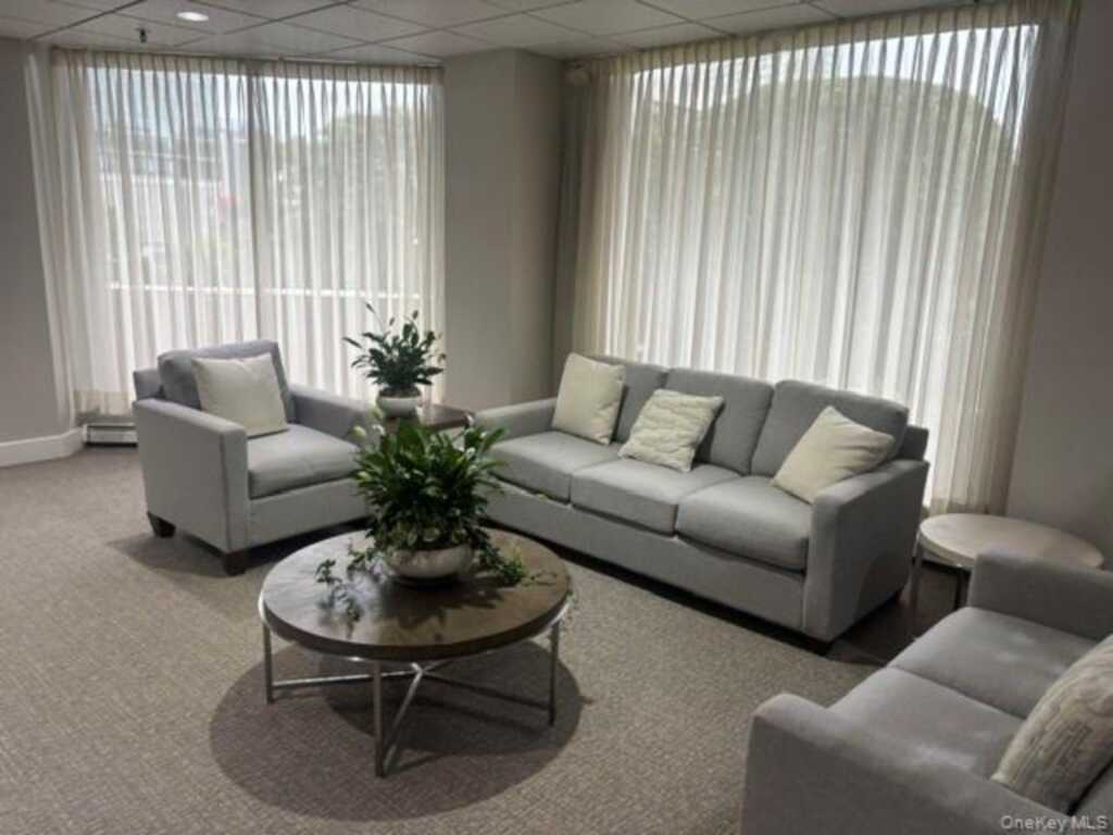 25 Rockledge Avenue, Unit #517, White Plains, NY 10601 - Photo 5 of 30