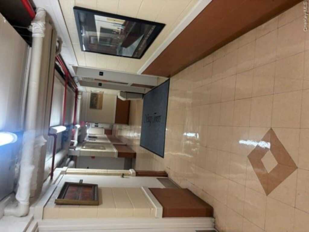 25 Rockledge Avenue, Unit #517, White Plains, NY 10601 - Photo 6 of 30