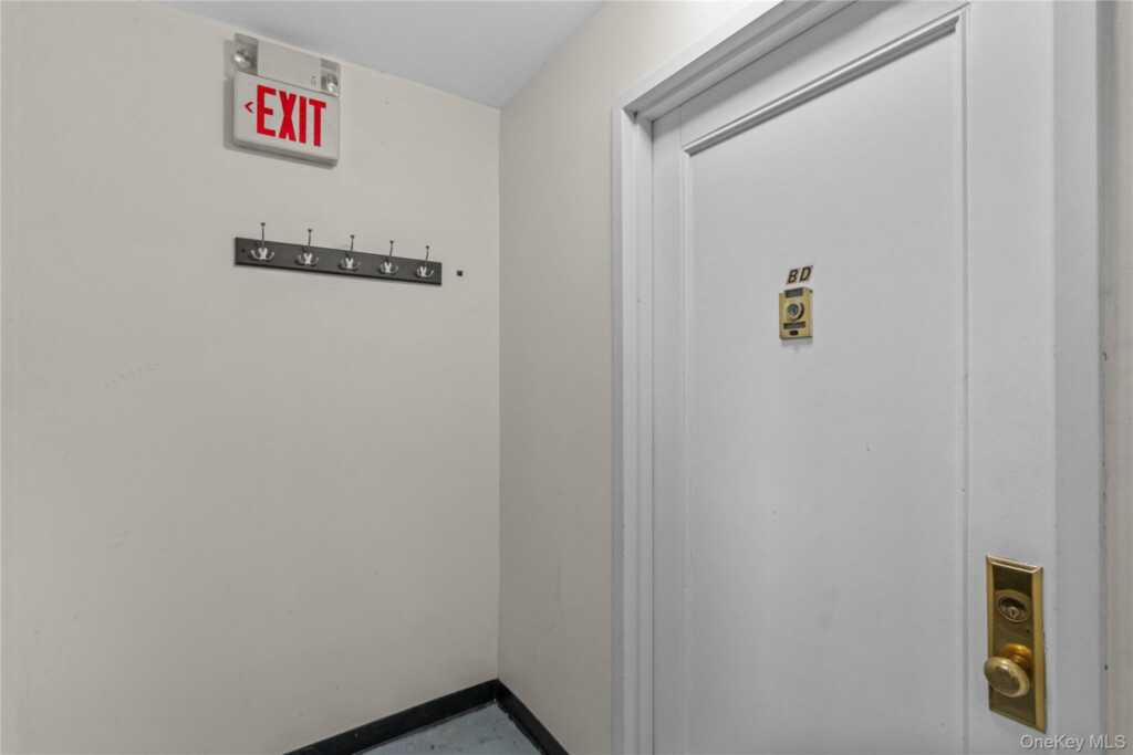 232 Martine Avenue, Unit #BD/BC, White Plains, NY 10601 - Photo 19 of 20
