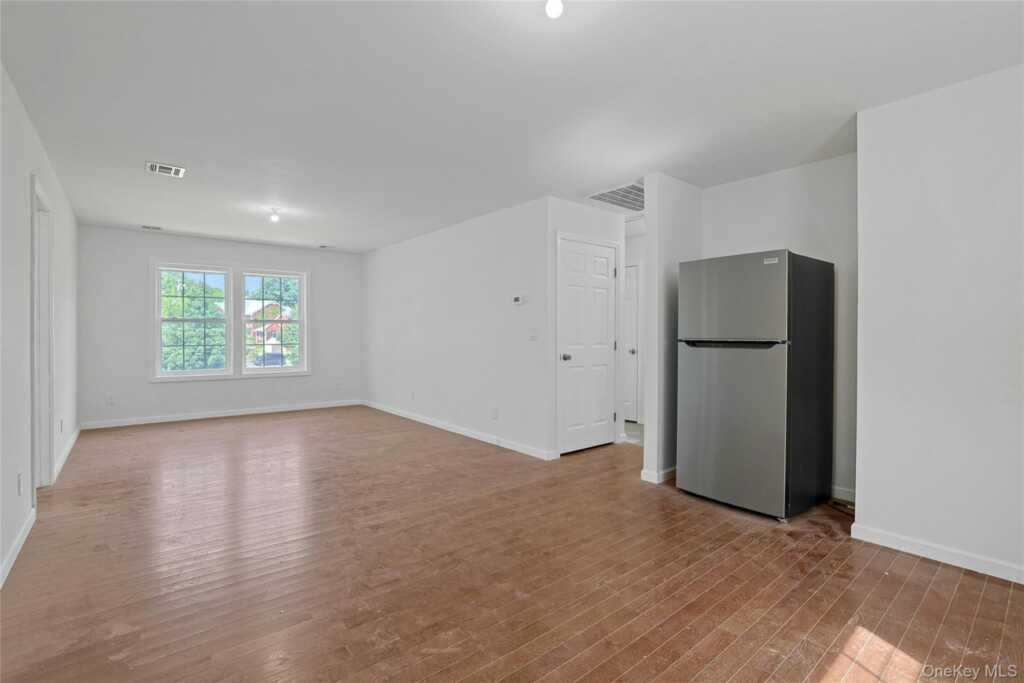 15 Waldron Avenue, Nyack, NY 10960 - Photo 25 of 44