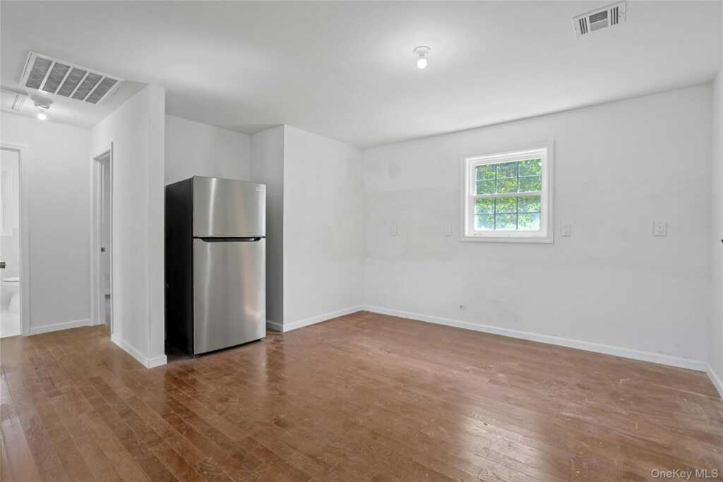 15 Waldron Avenue, Nyack, NY 10960 - Photo 28 of 44