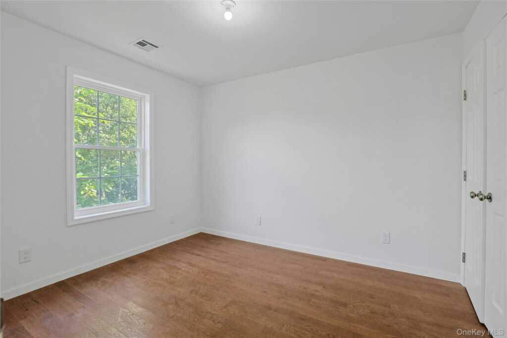 15 Waldron Avenue, Nyack, NY 10960 - Photo 31 of 44