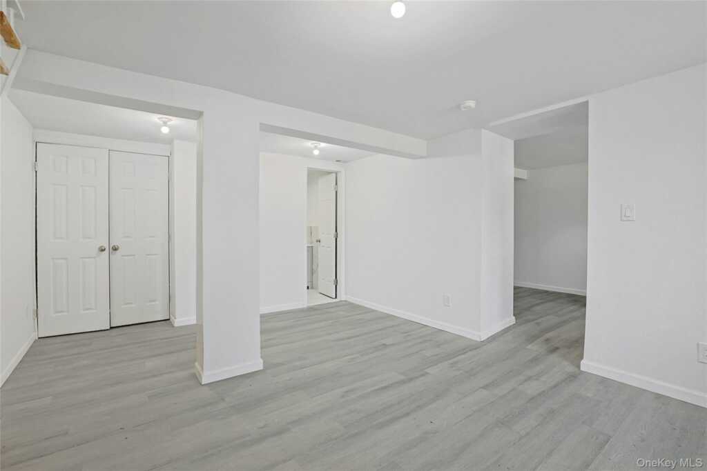 15 Waldron Avenue, Nyack, NY 10960 - Photo 36 of 44
