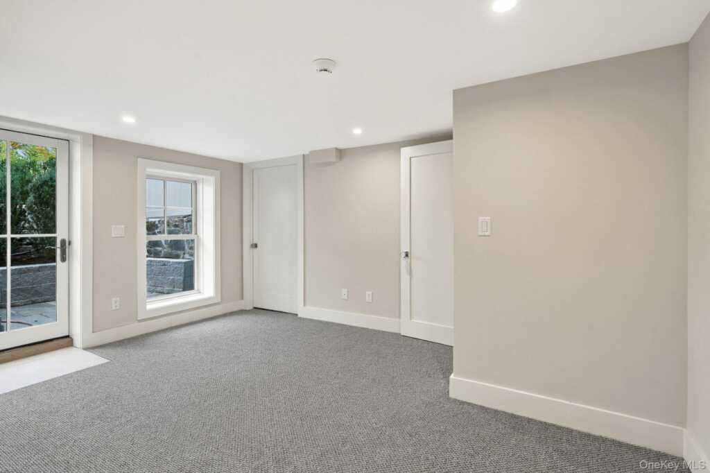 72 Orchard Avenue, Rye, NY 10580 - Photo 31 of 40