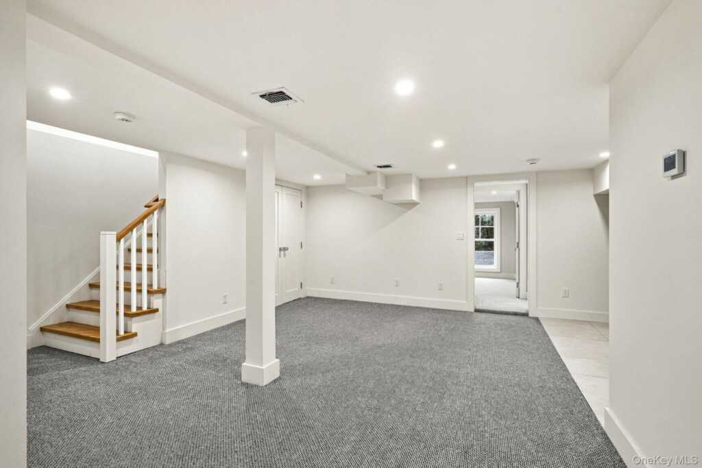 72 Orchard Avenue, Rye, NY 10580 - Photo 34 of 40