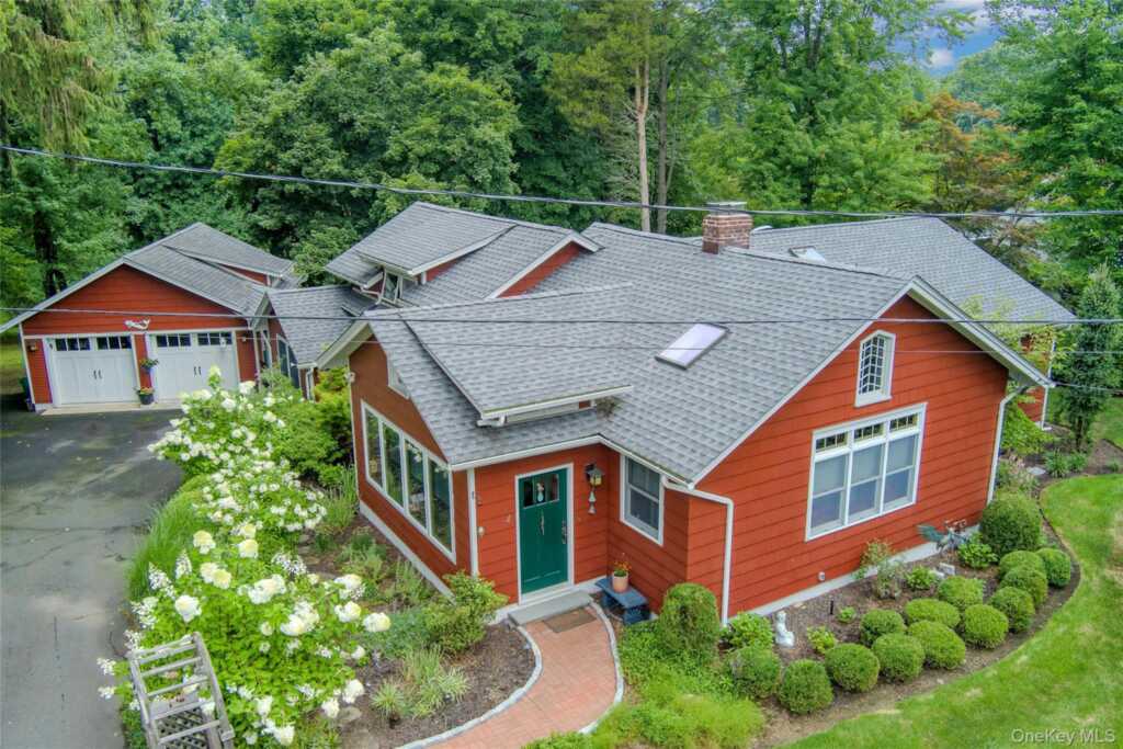 4 Carlann Lane, Valley Cottage, NY 10989