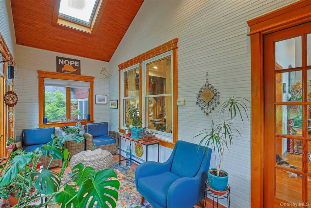 4 Carlann Lane, Valley Cottage, NY 10989 - Photo 10 of 37