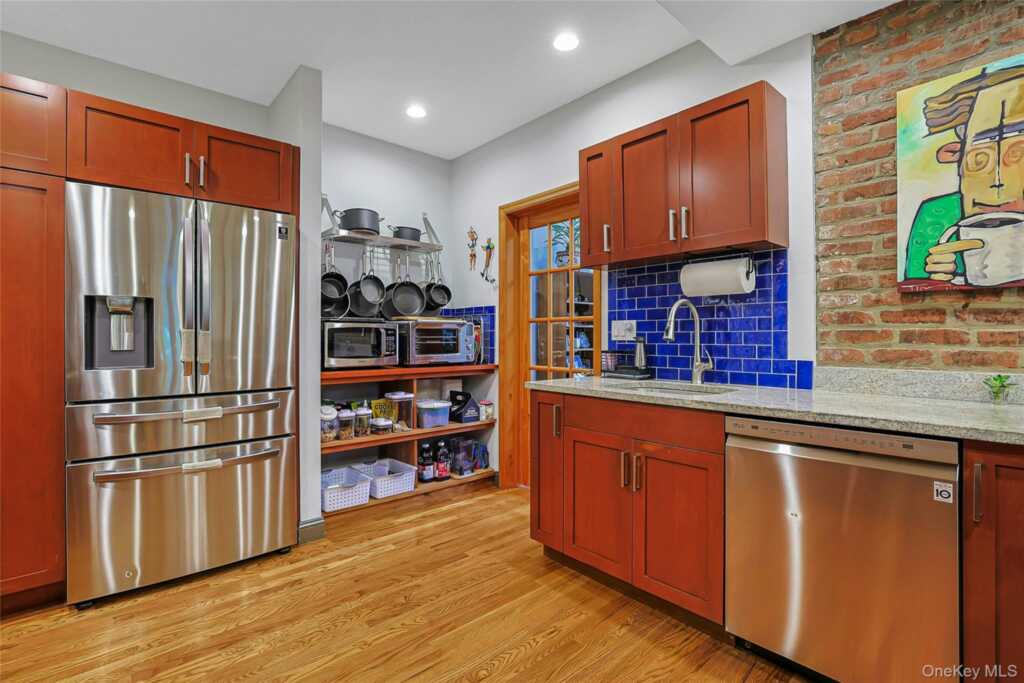 4 Carlann Lane, Valley Cottage, NY 10989 - Photo 18 of 37