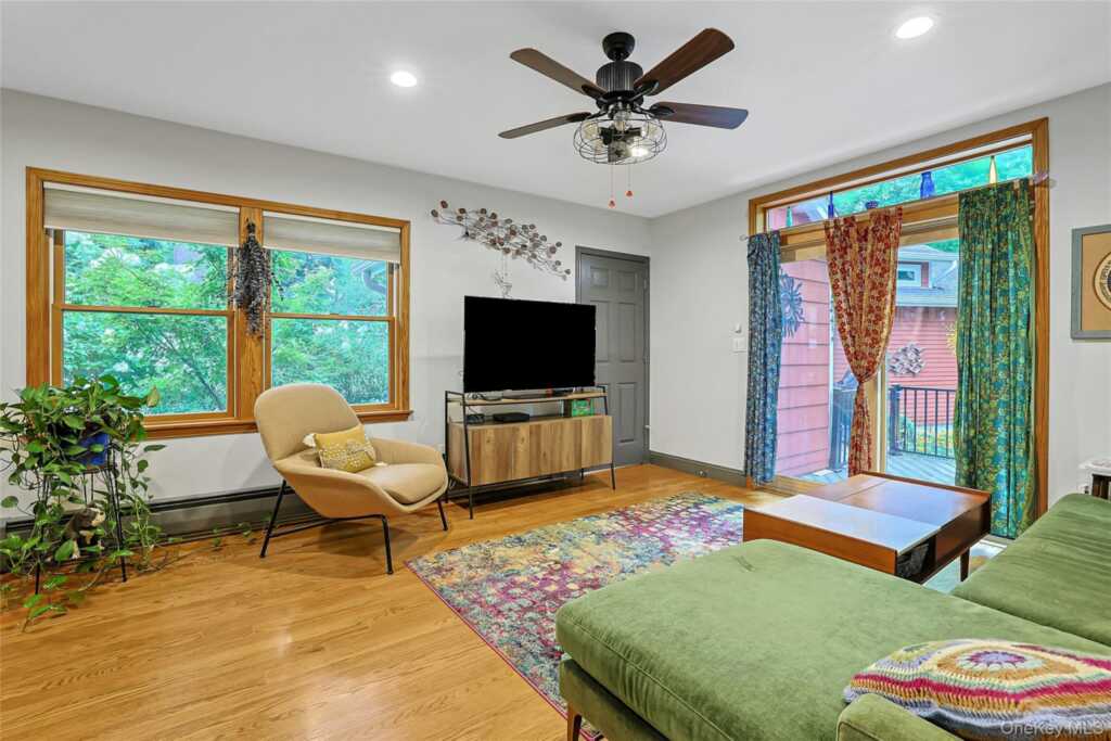 4 Carlann Lane, Valley Cottage, NY 10989 - Photo 26 of 37