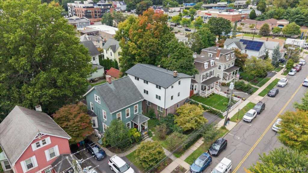225 High Avenue, Nyack, NY 10960 - Photo 2 of 32