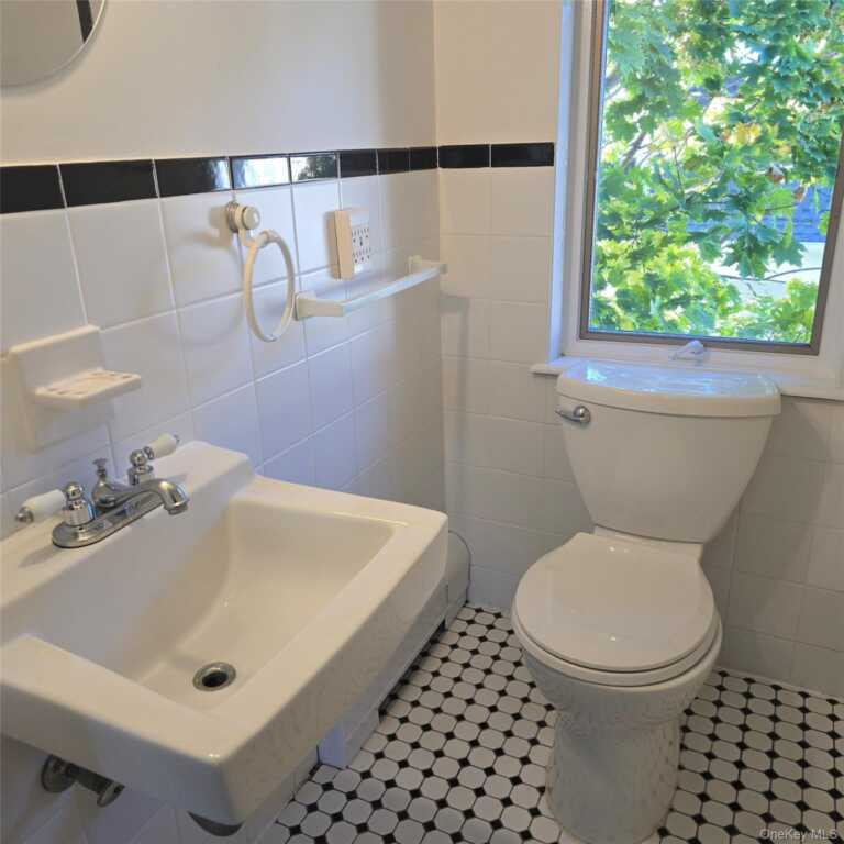 225 High Avenue, Nyack, NY 10960 - Photo 26 of 32