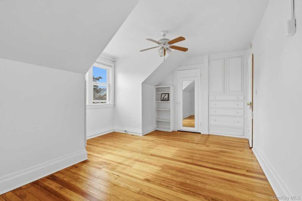 82 Quinby Avenue, White Plains, NY 10606 - Photo 23 of 44