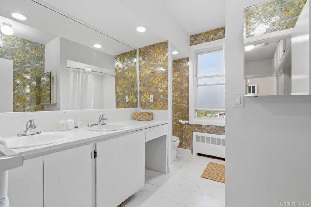82 Quinby Avenue, White Plains, NY 10606 - Photo 26 of 44