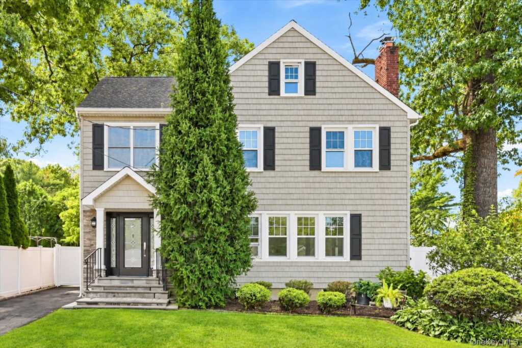 7 Atlantic Avenue, Nanuet, NY 10954