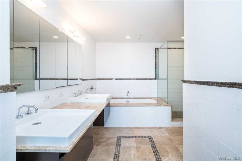 175 Huguenot Street, Unit #2602, New Rochelle, NY 10801 - Photo 15 of 37