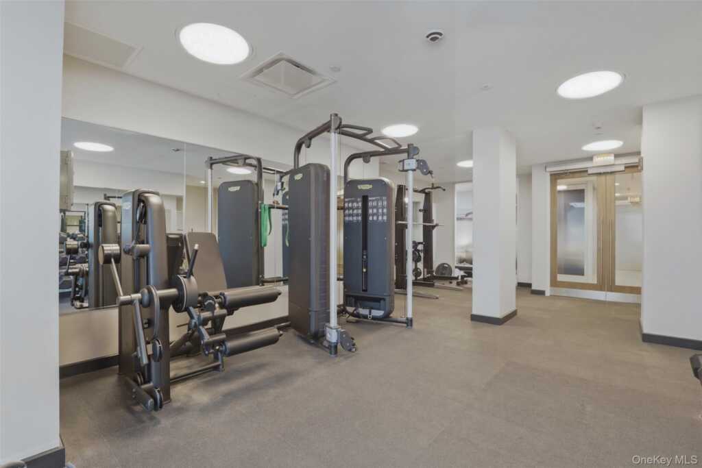 175 Huguenot Street, Unit #2602, New Rochelle, NY 10801 - Photo 26 of 37