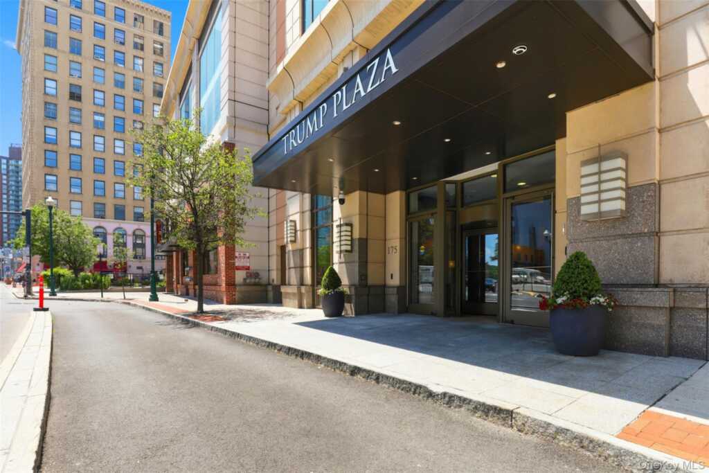 175 Huguenot Street, Unit #2602, New Rochelle, NY 10801 - Photo 35 of 37