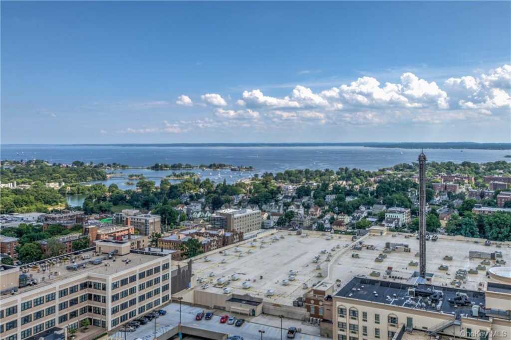 175 Huguenot Street, Unit #2602, New Rochelle, NY 10801 - Photo 5 of 37