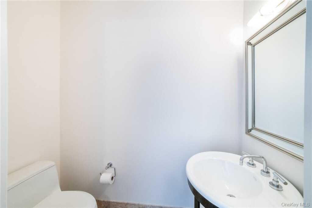 175 Huguenot Street, Unit #2602, New Rochelle, NY 10801 - Photo 7 of 37