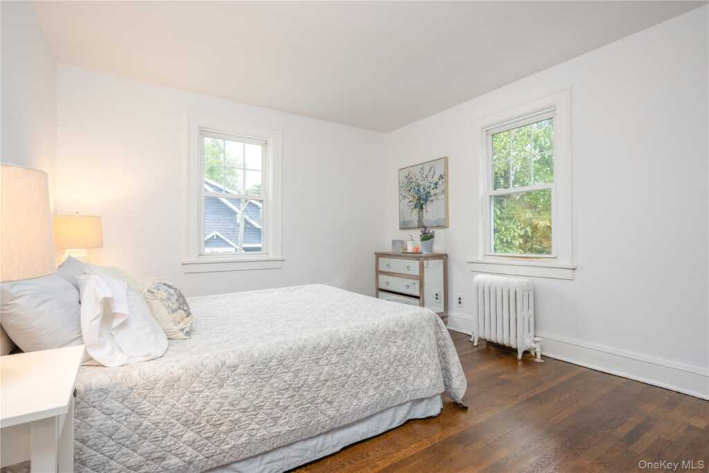 20 Byron Avenue, White Plains, NY 10606 - Photo 15 of 34
