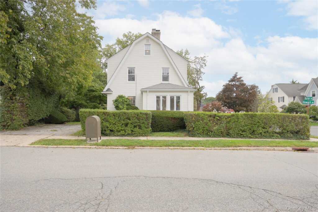 20 Byron Avenue, White Plains, NY 10606 - Photo 25 of 34