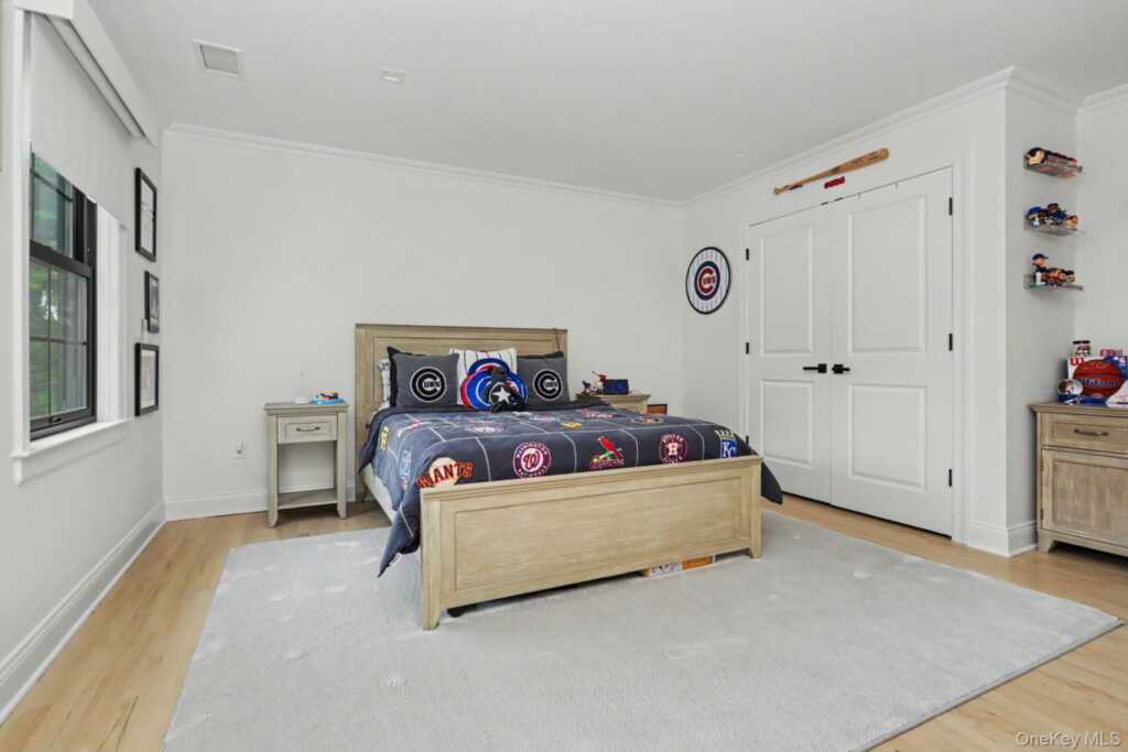 333 Lyncroft Road, New Rochelle, NY 10804 - Photo 28 of 44