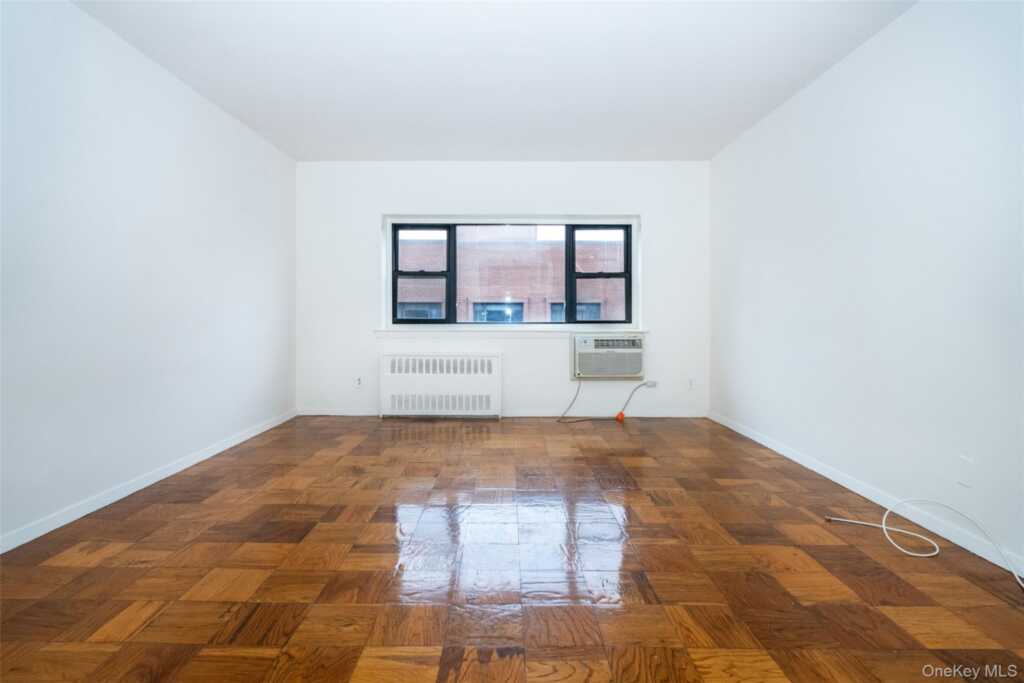 15 Lake Street, Unit #4-C, White Plains, NY 10603 - Photo 4 of 19