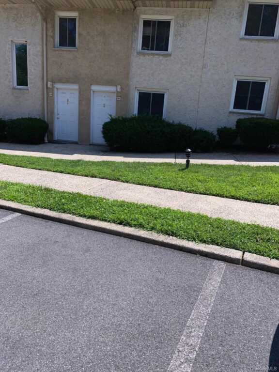 85 N Middletown Road, Unit #E2, Nanuet, NY 10954 - Photo 17 of 18