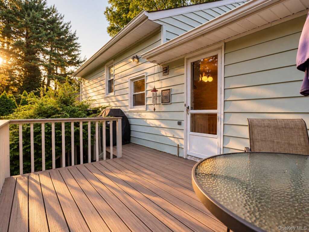 174 Waverly Road, New Rochelle, NY 10583 - Photo 9 of 35
