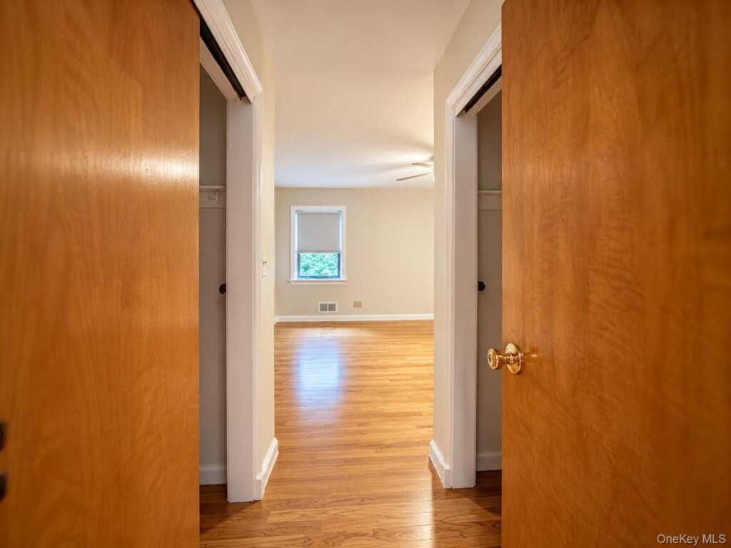 174 Waverly Road, New Rochelle, NY 10583 - Photo 12 of 35