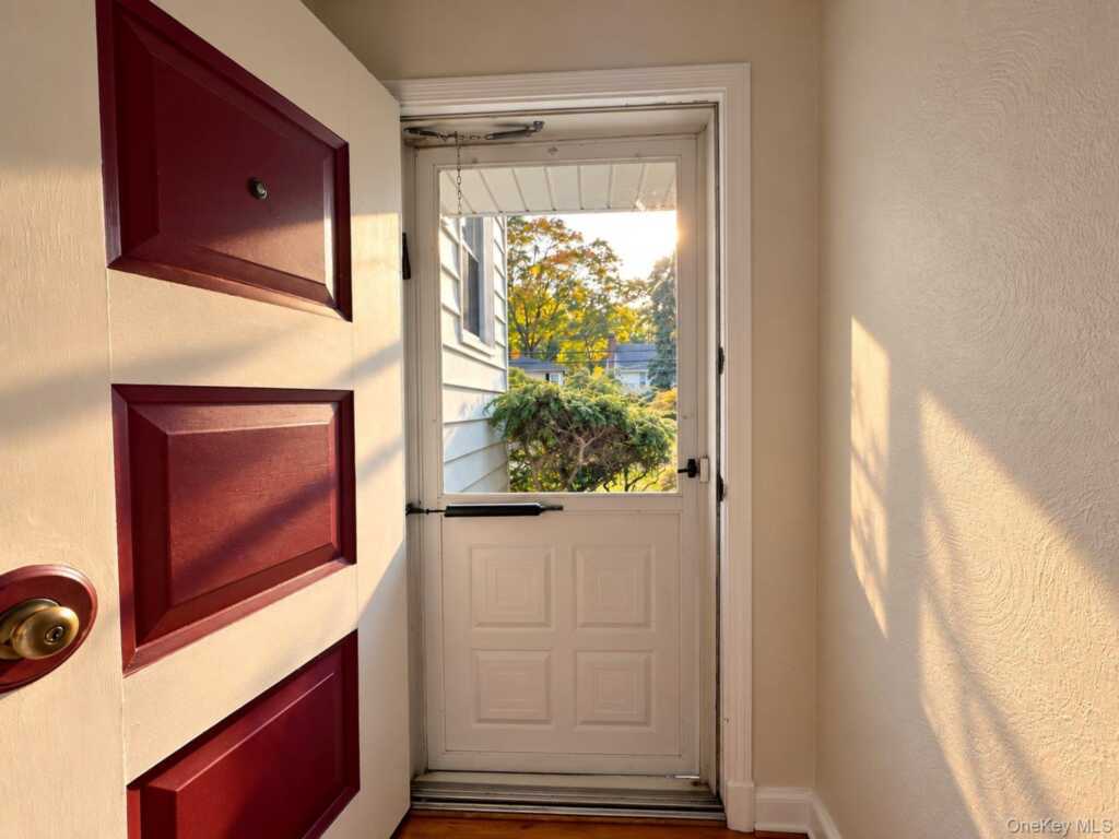174 Waverly Road, New Rochelle, NY 10583 - Photo 1 of 35