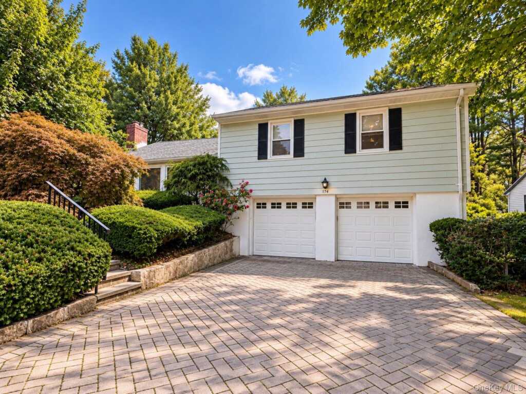 174 Waverly Road, New Rochelle, NY 10583 - Photo 32 of 35