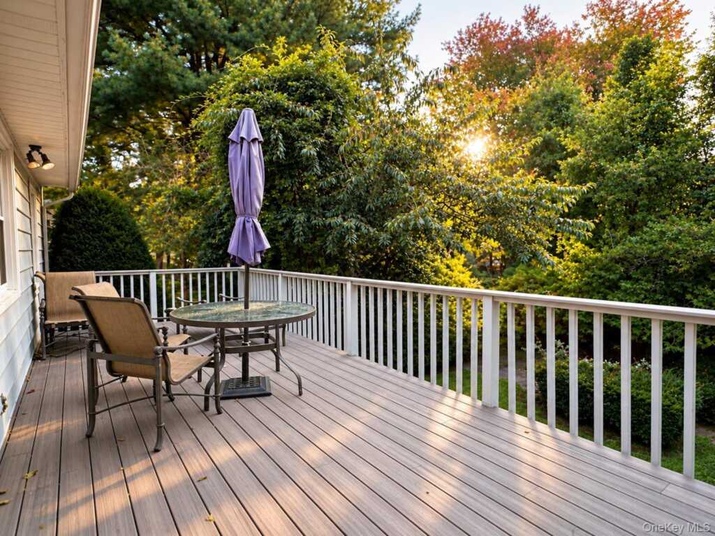 174 Waverly Road, New Rochelle, NY 10583 - Photo 8 of 35
