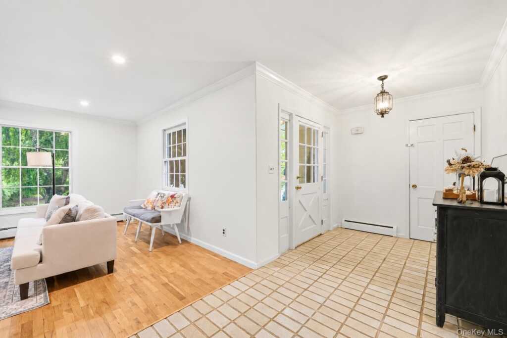 18 Tamarac Avenue, New City, NY 10956 - Photo 4 of 35