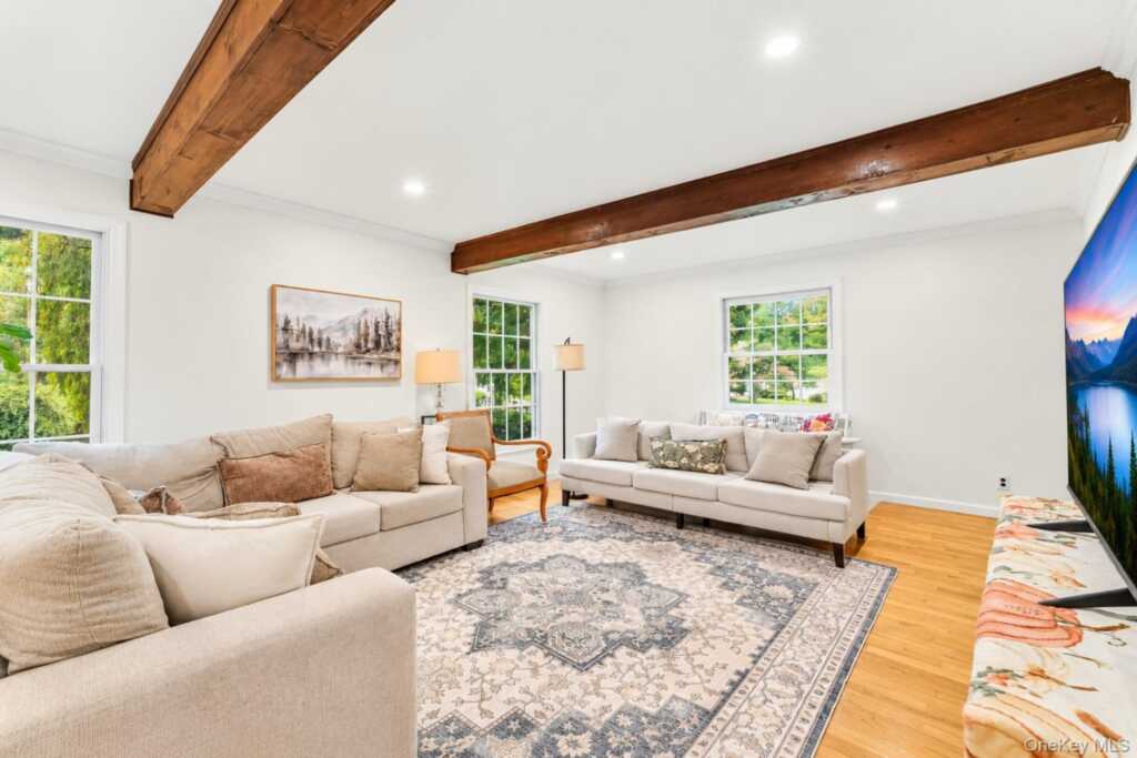 18 Tamarac Avenue, New City, NY 10956 - Photo 7 of 35