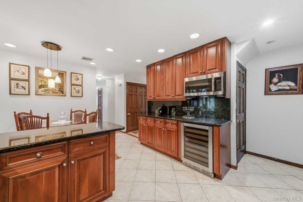 18 Harold Street, Nanuet, NY 10954 - Photo 17 of 50