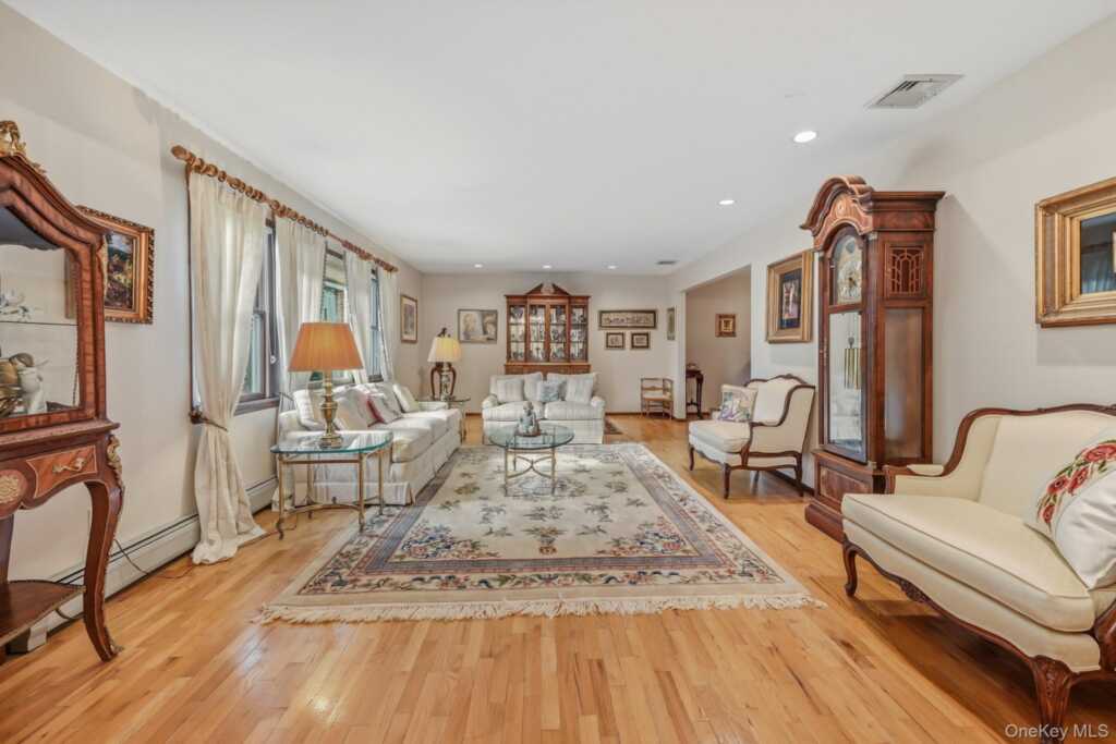 18 Harold Street, Nanuet, NY 10954 - Photo 4 of 50
